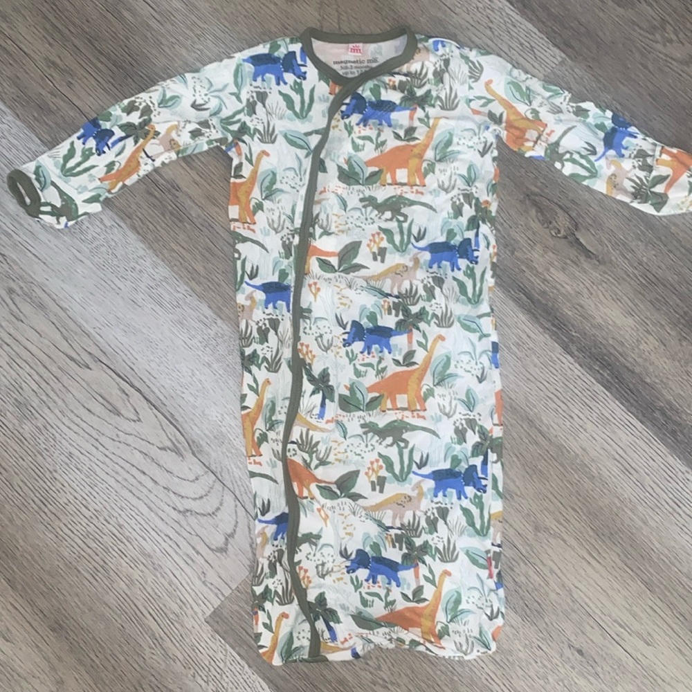 Magnetic Me gown